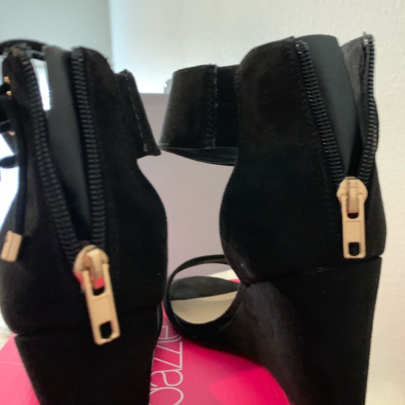 Wedges - Picture 4 of 4